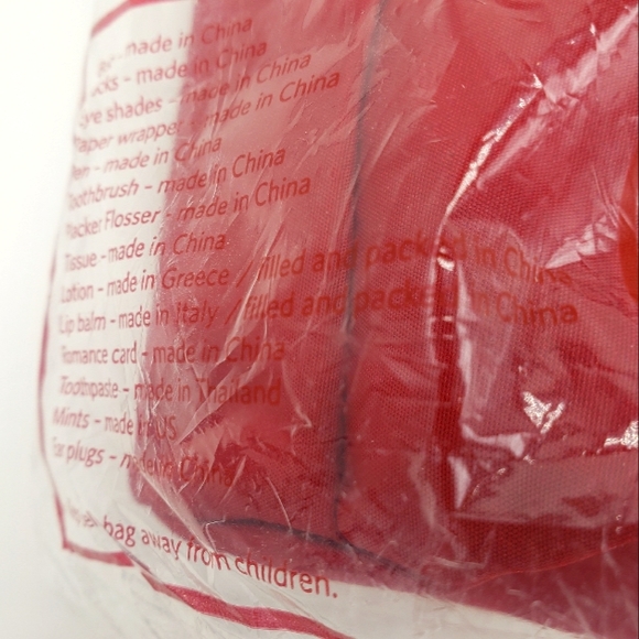 Delta Airlines Sky Team Red Amenities Bag SEALED First Class Soft Cylindrical - Picture 3 of 4
